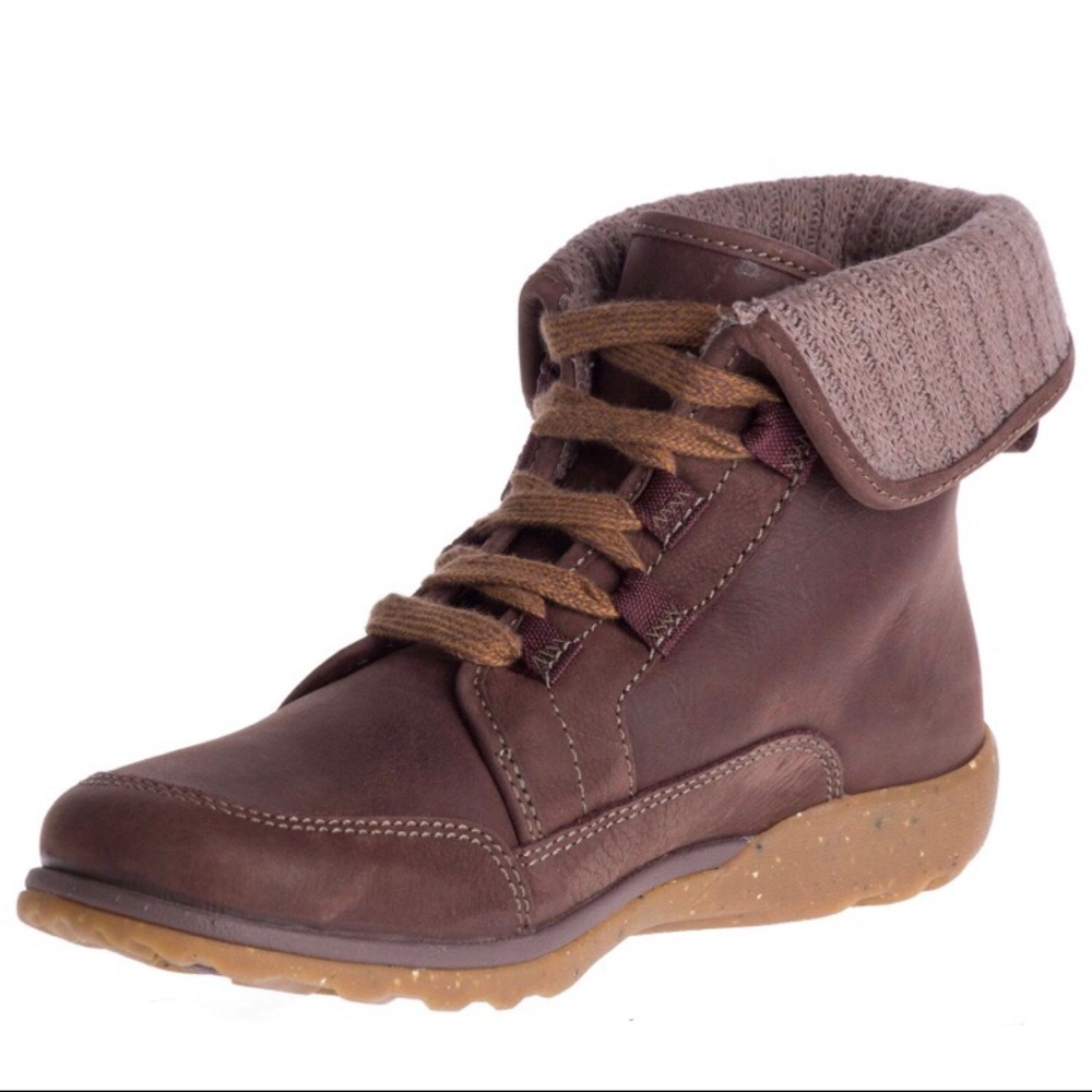 NWT Chaco Barbary Boots